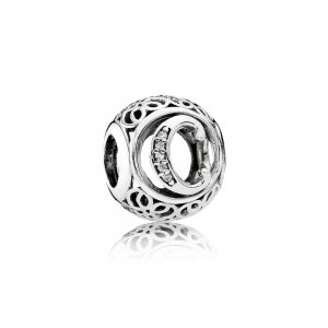 Charm PANDORA Alfabeto Vintage Letra C - 791847CZ Charm PANDORA Alfabeto Vintage Letra C - 791847CZ