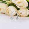 Brincos Petit Flor de quatro pétalas drapeadas Pandora - 297936CZ