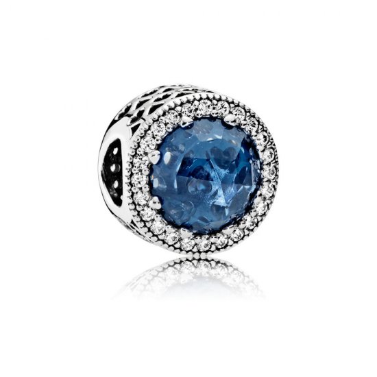 Charm PANDORA Radiante Azul Lunar - 791725NMB  Clique na imagem para fechar