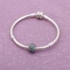Charm PANDORA de Prata Pavê de Zircônias Flor - 791129CZ