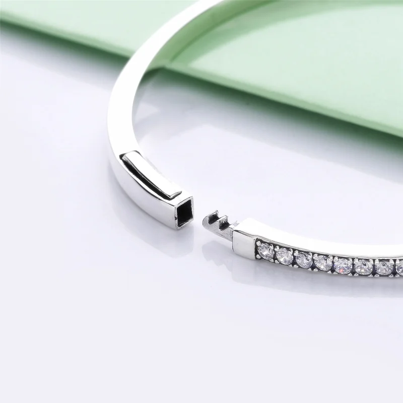 (imagem para) Bracelete Rígido PANDORA Chevron Brilhante - 597837CZ - Visualizar 4