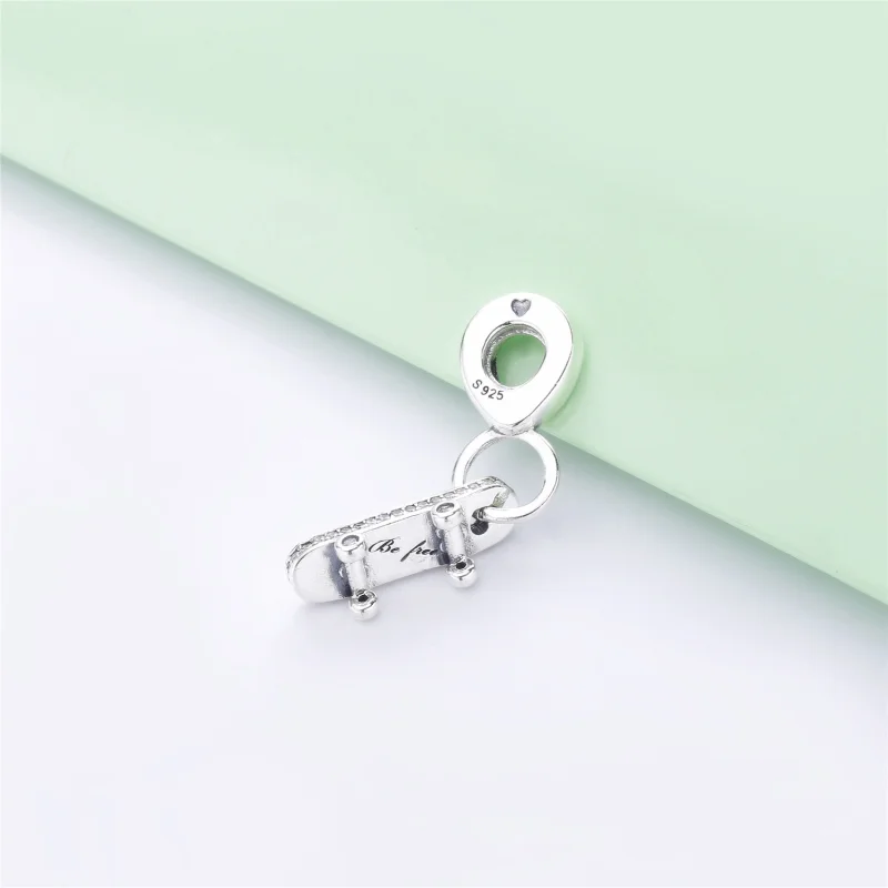 (imagem para) Pingente PANDORA Skate - "Seja Livre" - 797206CZ - Visualizar 3