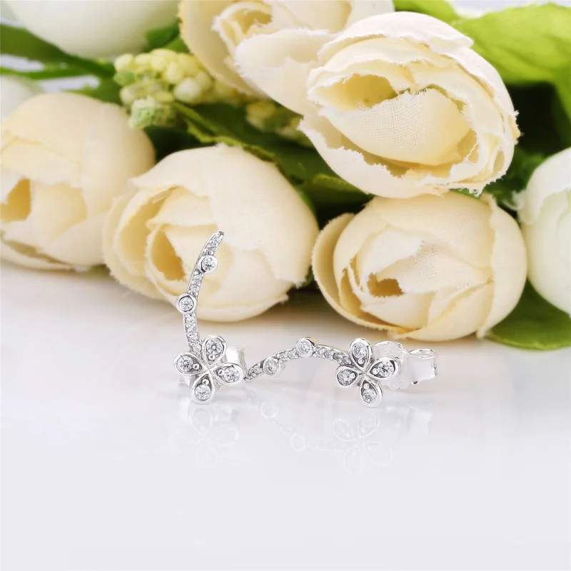 (imagem para) Brincos Petit Flor de quatro pétalas drapeadas Pandora - 297936CZ - Visualizar 3