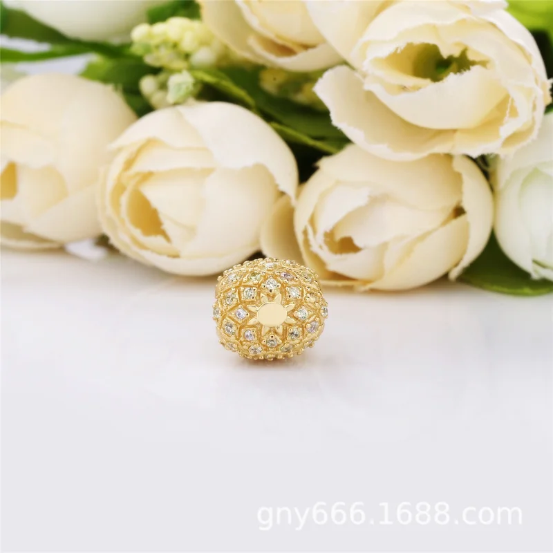 (imagem para) Charm Abacaxi dourado Pandora Shine - 767904CCZ - Visualizar 4