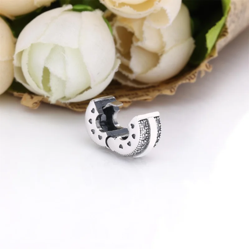 (imagem para) Charm com Clip Linhas Brilhantes e Logo em Pavé Pandora - 799042C01 - Visualizar 4