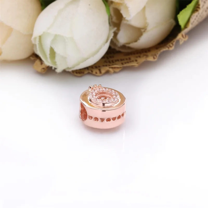 (imagem para) Charm de Coroa em O em Pavé com Centro Vazado Pandora - 789059C01 - Visualizar 4