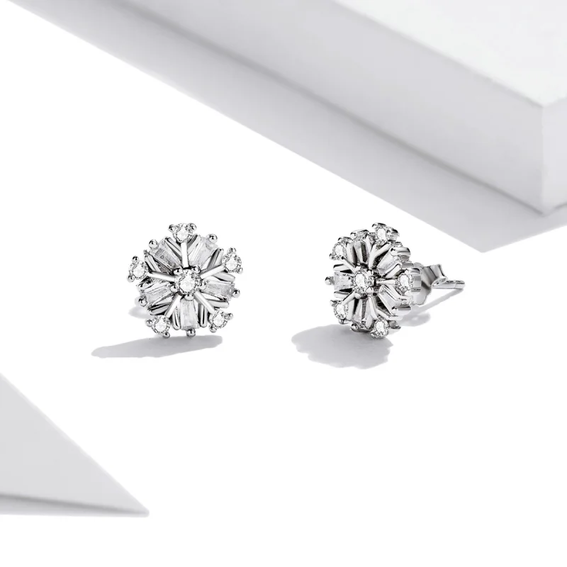 (imagem para) Brincos de Estilo Pandora com Flocos de Neve Prateados Brilhantes - SCE1289 - Visualizar 3