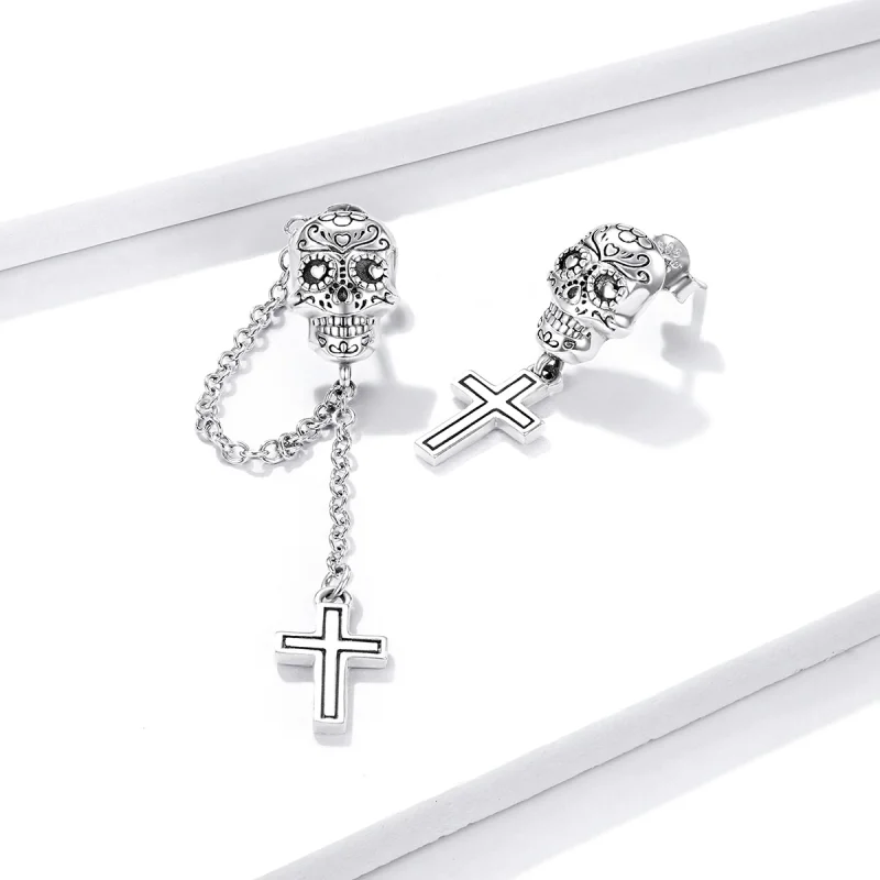 (imagem para) Brincos Pandora Style Pingente Caveira Cruz Prata - BSE419 - Visualizar 3