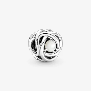 (imagem para) PANDORA Junho Charm Círculo Eterno Branco em Madrepérola - 790064C03
