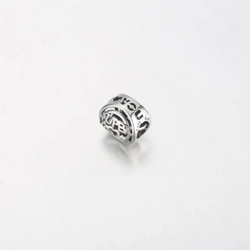 (imagem para) Charm Openwork Mom Hero PANDORA - 792644C00 - Visualizar 2