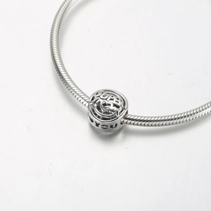 (imagem para) Charm Openwork Mom Hero PANDORA - 792644C00 - Visualizar 5