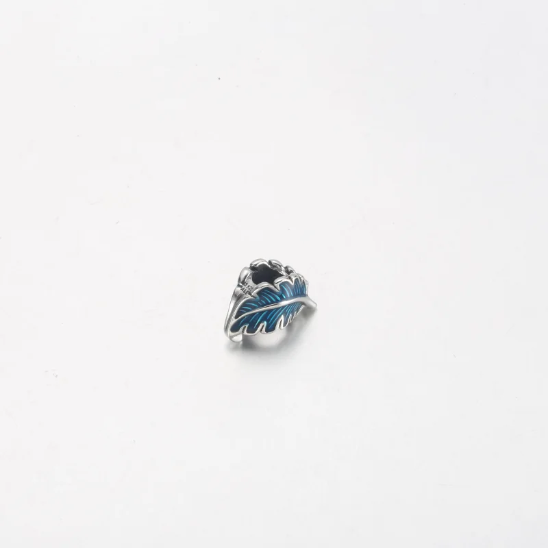 (imagem para) PANDORA Charm Curva de Pena Azul - 792576C01 - Visualizar 6