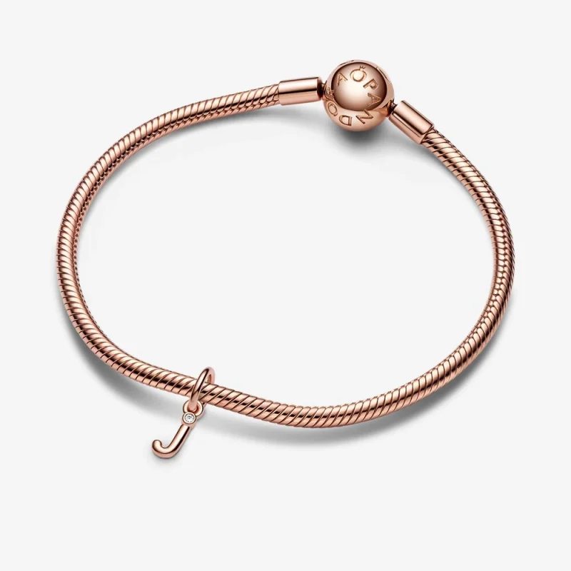 (imagem para) PANDORA Charm de Letra J em Alfabeto Script com Pingente - 782465C01 - Visualizar 4