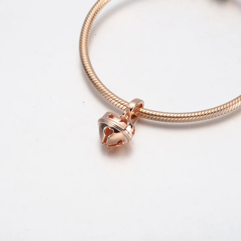 (imagem para) PANDORA Charm de Sino Festivo Pendente - 782376C00 - Visualizar 9