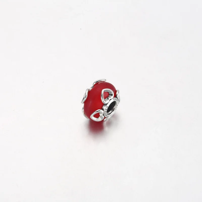 (imagem para) PANDORA Charm de Vidro Murano Vermelho Fosco e Corações - 792497C01 - Visualizar 5