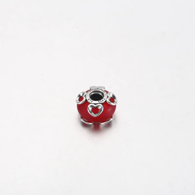 (imagem para) PANDORA Charm de Vidro Murano Vermelho Fosco e Corações - 792497C01 - Visualizar 6