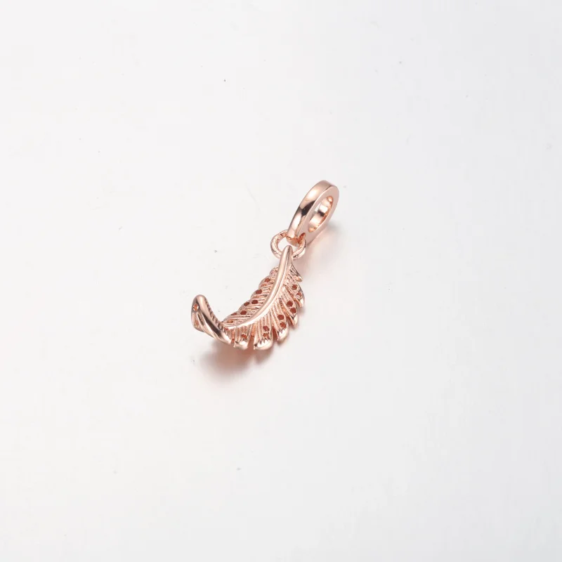 (imagem para) PANDORA Charm Pingente de Pena Curva Flutuante - 782578C01 - Visualizar 6