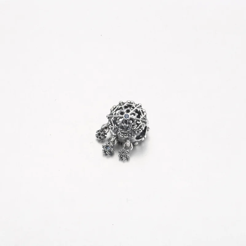 (imagem para) PANDORA Charm Pingente Gota de Floco de Neve Gelado - 792367C01 - Visualizar 10
