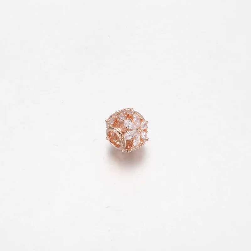 (imagem para) PANDORA Charm Redondo do Herbário Cintilante com Aglomerado - 782383C01 - Visualizar 6