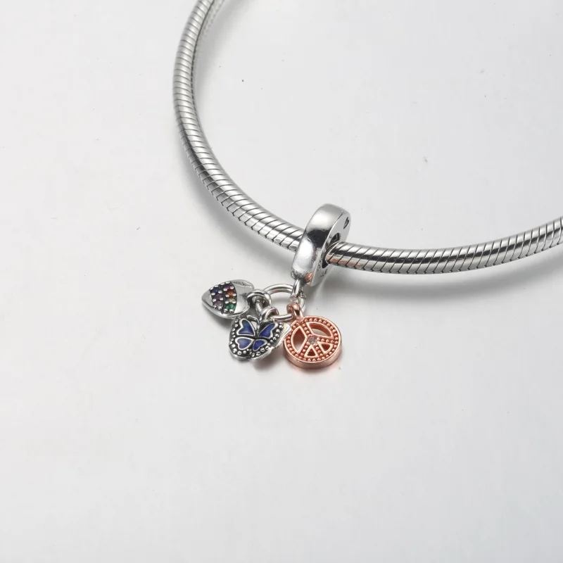 (imagem para) PANDORA Charm Triplo Pingente Coração Arco-íris, Borboleta e Paz Duas Cores - 78 - Visualizar 7