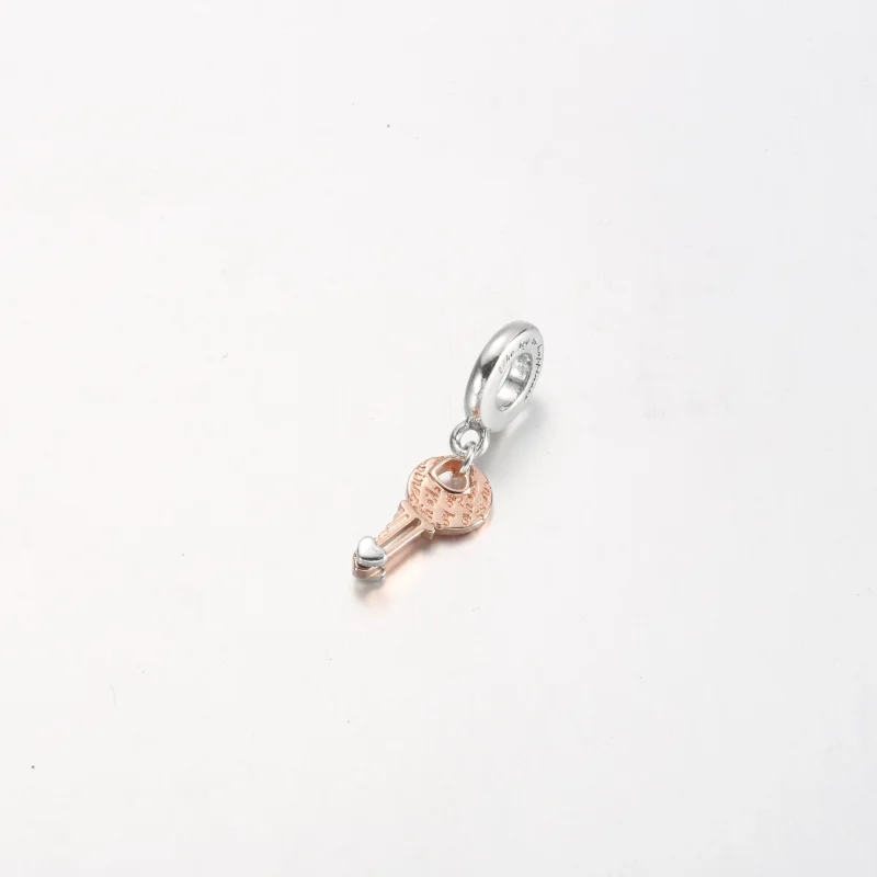 (imagem para) PANDORA Chave Duotônico e Charm Coração Deslizante - 782510C00 - Visualizar 9