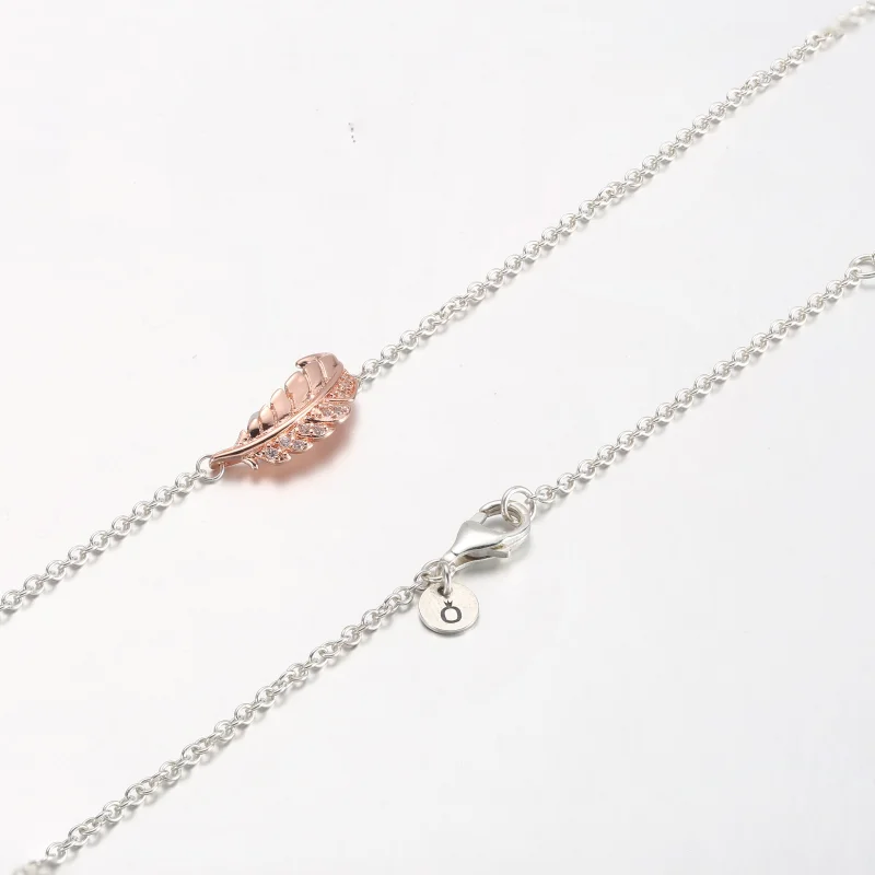 (imagem para) PANDORA Colar Collier de Pena Curva Flutuante Duas Cores - 382575C01-45 - Visualizar 9