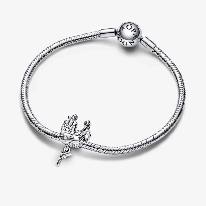 (imagem para) PANDORA Disney Charm da Navio Pirata da Sininho e do Capitão Gancho - 792521C00 - Visualizar 4