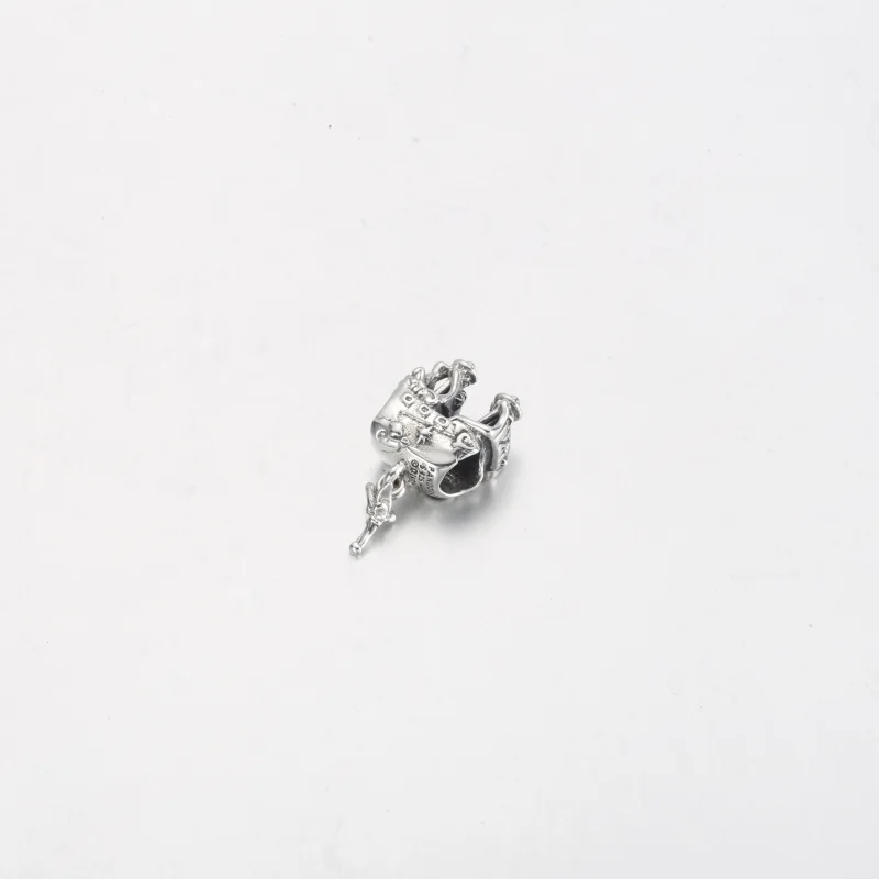 (imagem para) PANDORA Disney Charm da Navio Pirata da Sininho e do Capitão Gancho - 792521C00 - Visualizar 5