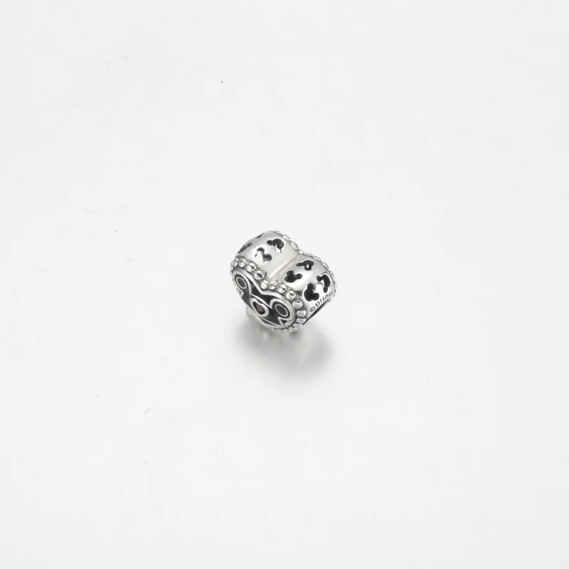 (imagem para) PANDORA Disney Parks Charme de Chapéu de Mickey e Castelo - 792276C01 - Visualizar 8