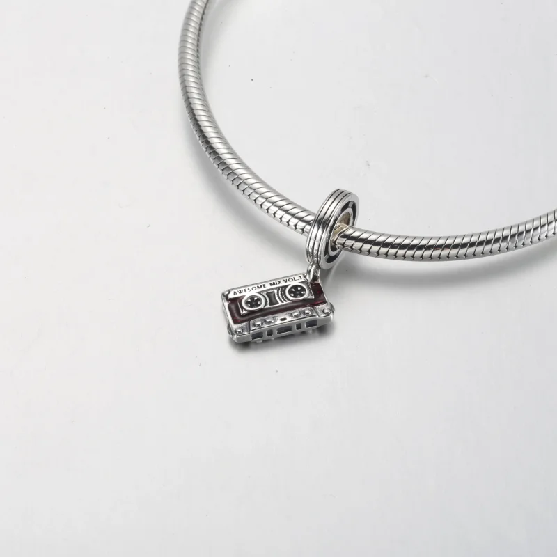 (imagem para) PANDORA Marvel Guardiões da Galáxia Charm Pingente Fita Cassete - 792564C01 - Visualizar 7