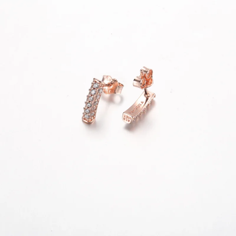 (imagem para) Brincos de Barra Pandora Timeless Pavé de Fileira Única - 262626C01 - Visualizar 4