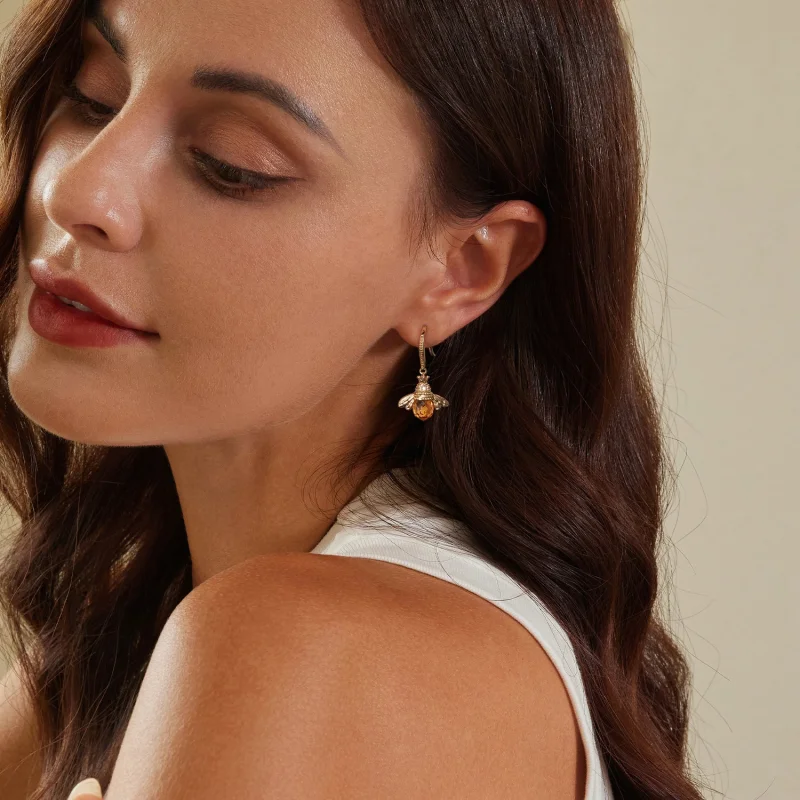 (imagem para) Brincos Pandora Estilo Pequena Abelha Dourada Pendentes - SCE149-B - Visualizar 7