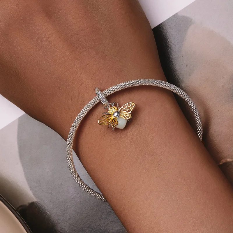 (imagem para) Pandora Style Bee Glow-In-The-Dark Dangle - SCC2616 - Visualizar 7