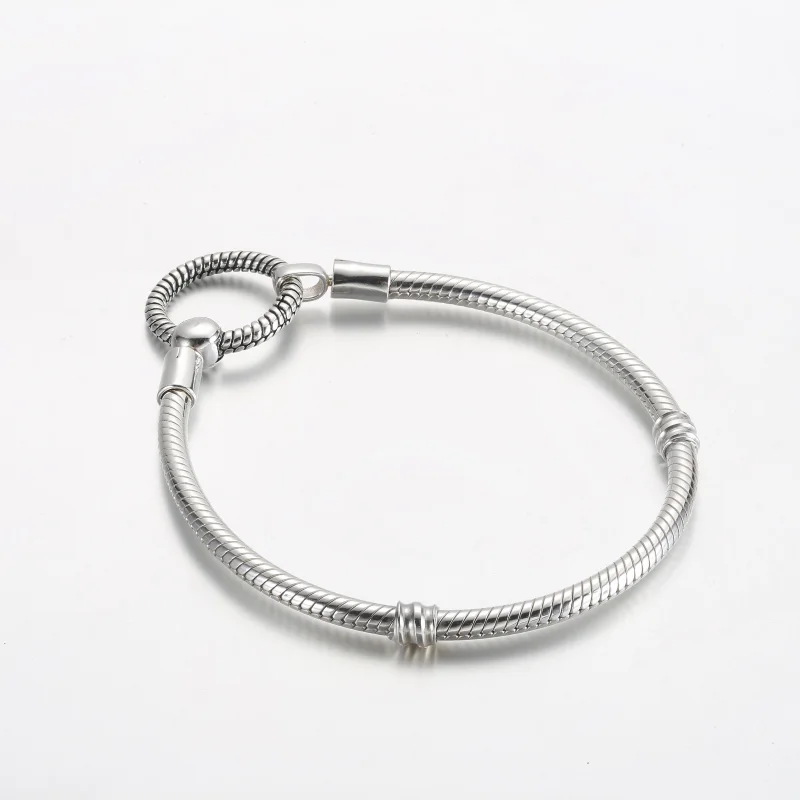 (imagem para) Bracelete Pandora Moments com Fecho de Cobra - 592242C00 - Visualizar 2