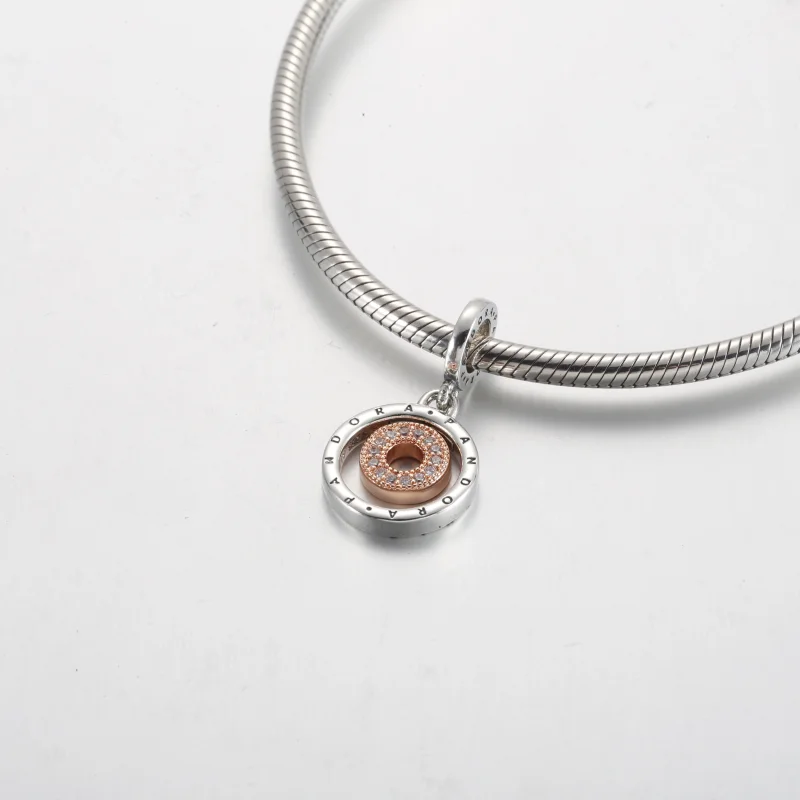 (imagem para) Charm de Circulos com Logo Pandora Duplo Tom com Pingente - 782287C01 - Visualizar 5