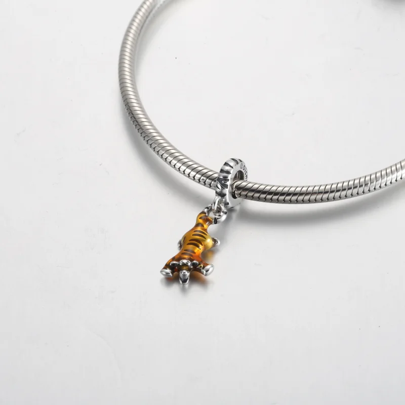 (imagem para) Charm de Pingente Disney Ursinho Pooh e Tigrão - 792213C01 - Visualizar 4
