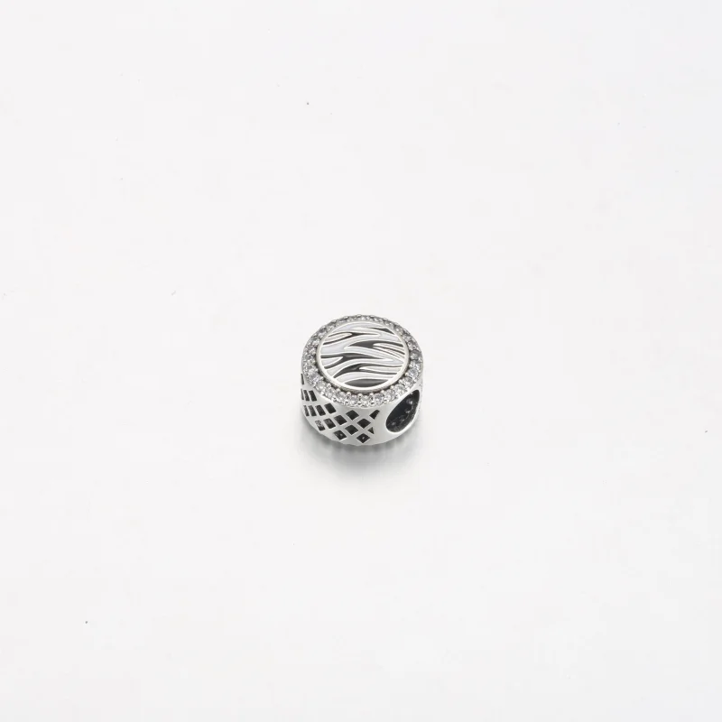 (imagem para) Charm de prata esterlina com estampa de zebra Pandora - 792016CZ_E025 - Visualizar 2