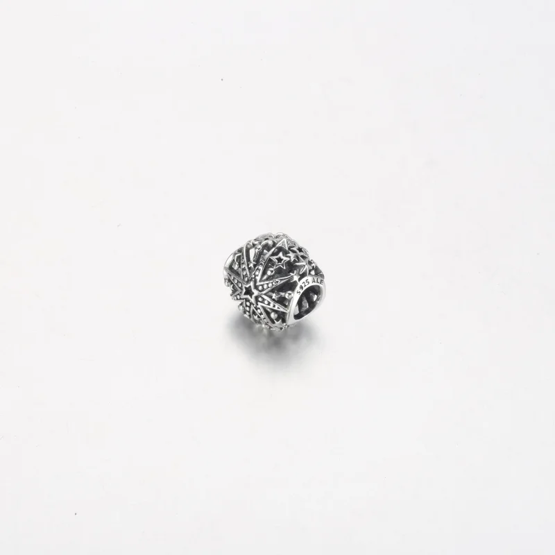 (imagem para) Charm Pandora Floco de Neve Celestial - 792360C00 - Visualizar 2
