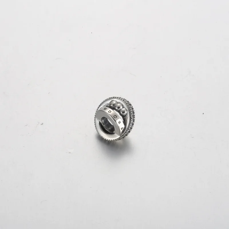 (imagem para) Charm Pandora Logo, Pavé e Miçangas - 792317C01 - Visualizar 4