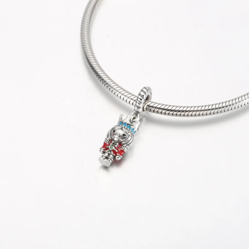 (imagem para) Charm Pingente Quebra-Nozes Festivo Pandora 2022 - 792331C01 - Visualizar 4