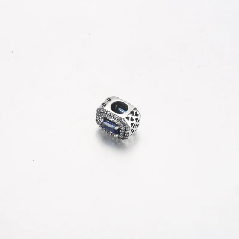 (imagem para) Charm Retangular Nivelado Azul Cintilante Pandora - 792385c01 - Visualizar 4