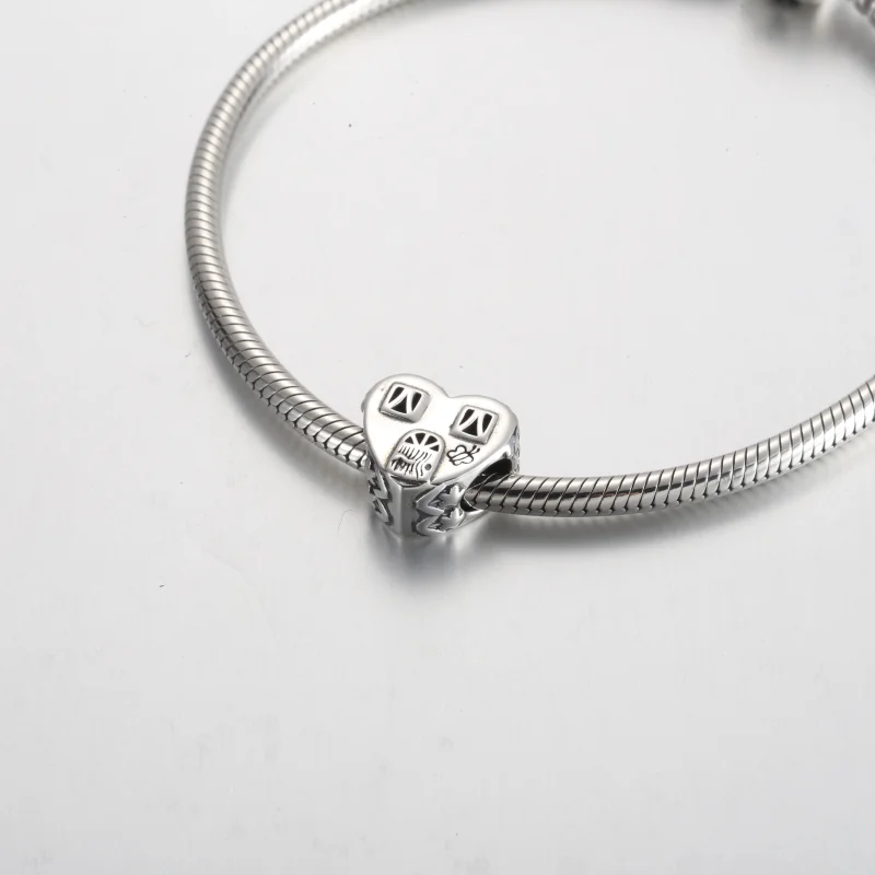 (imagem para) Pandora Charm Casa do Coração Lugar Feliz - 792249C00 - Visualizar 5