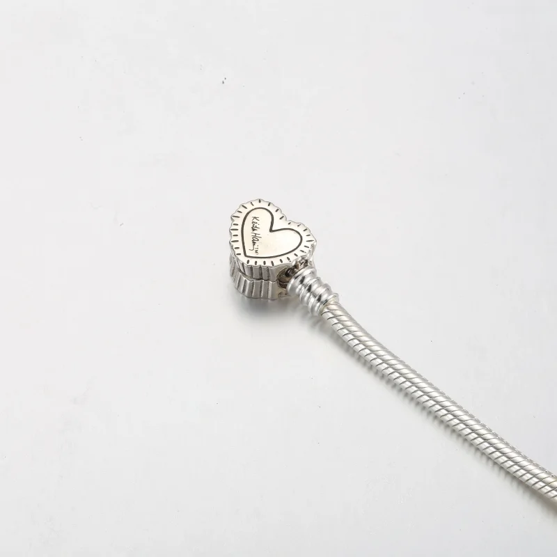 (imagem para) Pulseira de Coração Radiante com Corrente Snake Keith Haring™ x Pandora Moments - Visualizar 5