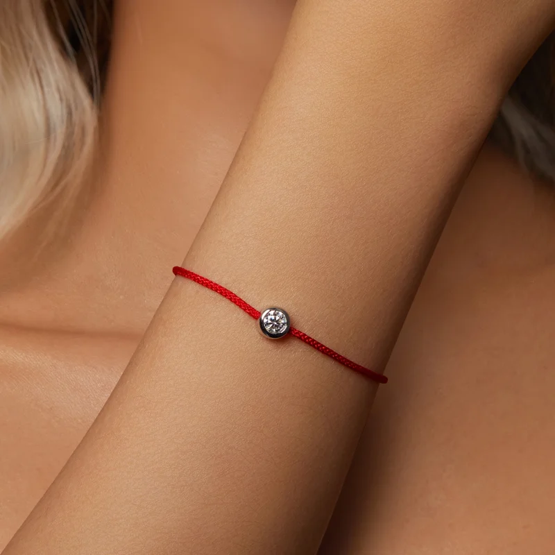 (imagem para) Bracelete de Cordão Vermelho com Moissanita Esmeralda Estilo PANDORA (Um Certifi - Visualizar 4