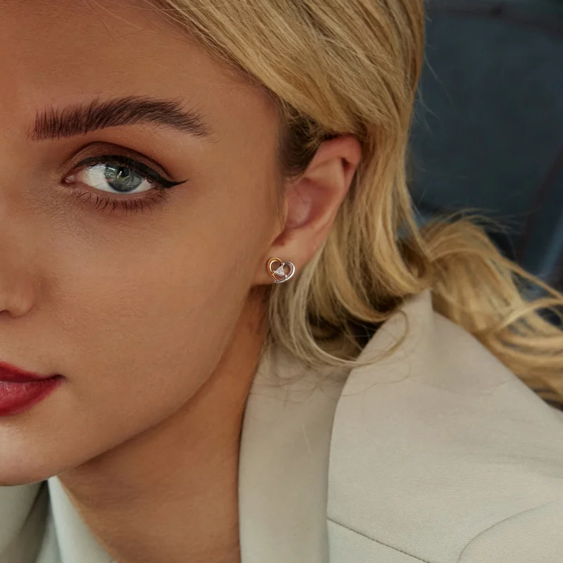 (imagem para) Brincos Coração Two-tone Estilo PANDORA - BSE1027 - Visualizar 7