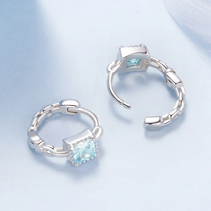 (imagem para) Brincos Quadrados Princesa Azul Marinho PANDORA - BSE1100 - Visualizar 3