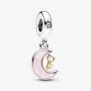 Charm de Pingente Chave e Lua Duas Cores Pandora - 762985C01 (imagem para) Charm de Pingente Chave e Lua Duas Cores Pandora - 762985C01