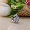 Charm PANDORA Vazado Coração Florido - 796264CZ