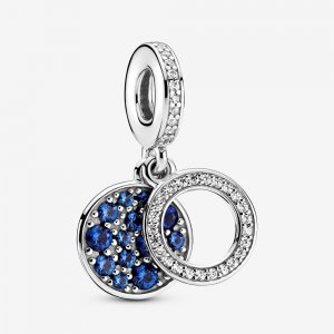 Charm com Duplo Pendente Disco Brilhante Pandora - 799186C01 Charm com Duplo Pendente Disco Brilhante Pandora - 799186C01