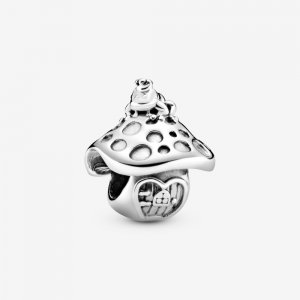 Charm Sapo Principe No Cogumelo - 798558C00 Charm Sapo Principe No Cogumelo - 798558C00
